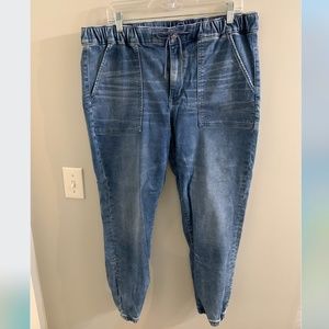 American Eagle: Cozy NE(X)T Level Stretch Jeans